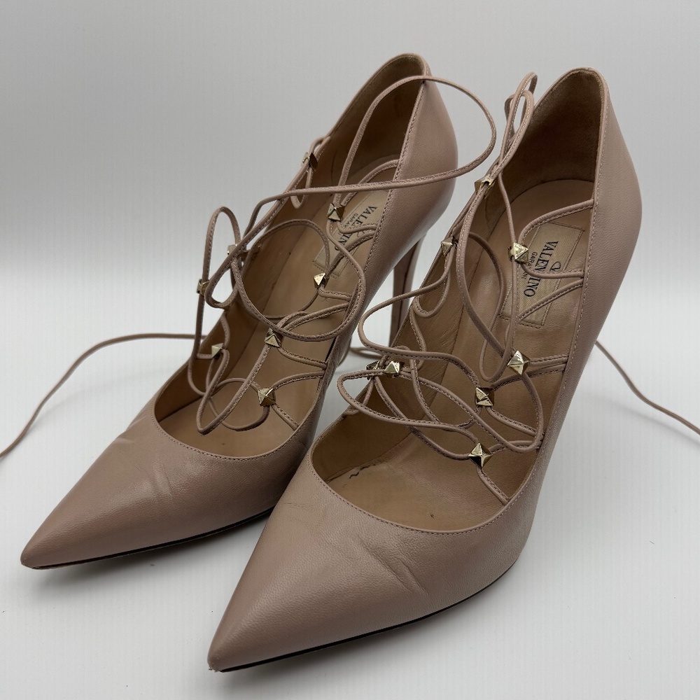 VALENTINO LACE UP NUDE PUMPS 40.5